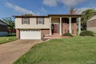 2728 Ashfield Dr, Oakville, MO 63129 - Photo 1