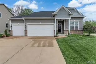 917 Summit Oaks Dr, Eureka, MO 63025 - Photo 1