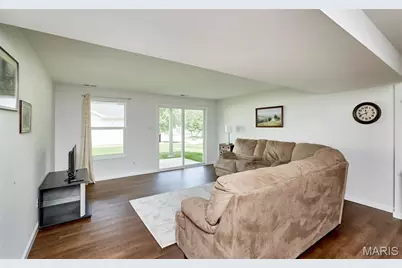 10201 Carlton Place Court, Affton, MO 63123 - Photo 23