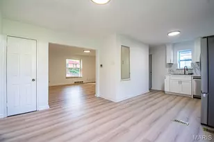 1036 Groby Rd, University City, MO 63130 - Photo 11