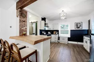 7058 Sutherland Ave, Saint Louis, MO 63109 - Photo 9