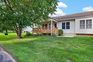 1061 Silo Bend Dr, Wentzville, MO 63385 - Photo 5
