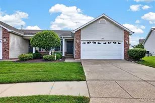 1061 Silo Bend Dr, Wentzville, MO 63385 - Photo 15
