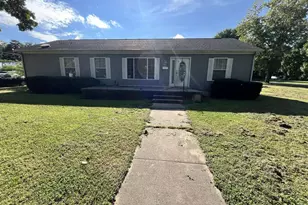 211 N 7th St, Stanton, MO 63435 - Photo 1