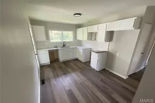 2385 Palomino Ln, Florissant, MO 63033 - Photo 5