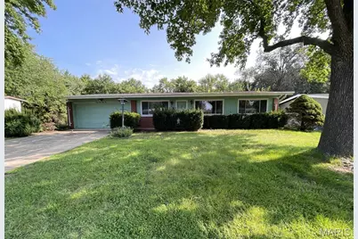 2385 Palomino Lane, Florissant, MO 63033 - Photo 1