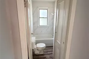 326 Midridge Dr, Saint Louis, MO 63137 - Photo 5