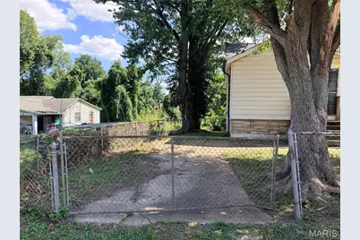 326 Midridge Drive, Saint Louis, MO 63137 - Photo 19