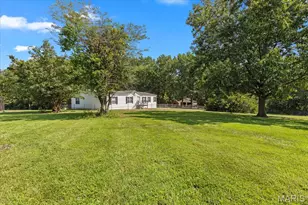 160 Wisteria Ln, Troy, MO 63379 - Photo 1