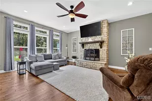 524 Stonewolf Creek Dr, Wentzville, MO 63385 - Photo 5