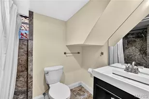 7614 Delmar Blvd, University City, MO 63130 - Photo 17