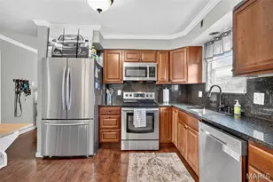 3434 Laura Ln, Saint Louis, MO 63125 - Photo 3