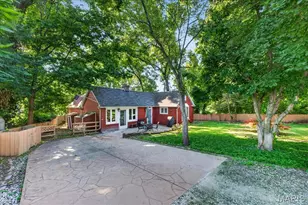 210 Cheney Ln, Webster Groves, MO 63119 - Photo 3