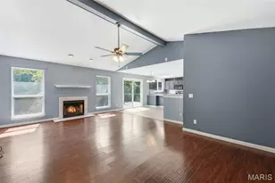 1018 Reddington Timbers Dr, Saint Charles, MO 63304 - Photo 7