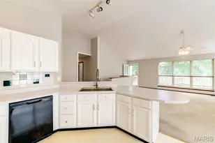 820 Fall Crown Ln, Fenton, MO 63026 - Photo 9