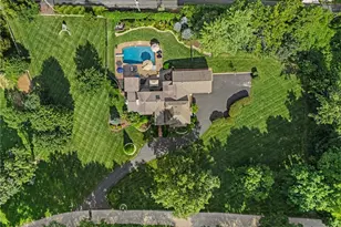 21 Country Life Acres, Country Life Acres, MO 63131 - Photo 3
