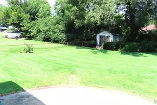 1095 Thompson Dr, Florissant, MO 63031 - Photo 17