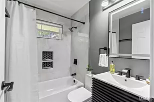 506 Dornoch Dr, Saint Louis, MO 63137 - Photo 3