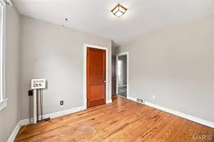 413 W 9th St, Hermann, MO 65041 - Photo 11