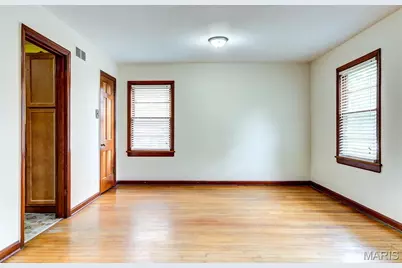 8746 North Avenue, Saint Louis, MO 63114 - Photo 9