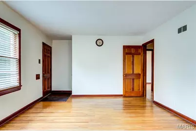 8746 North Avenue, Saint Louis, MO 63114 - Photo 3