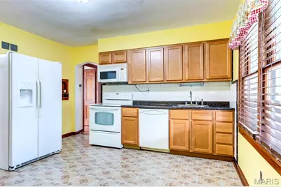 8746 North Avenue, Saint Louis, MO 63114 - Photo 15