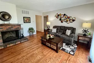 12804 Fox Haven Dr, Florissant, MO 63033 - Photo 7