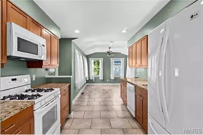 8921 Powell Avenue, Brentwood, MO 63144 - Photo 7