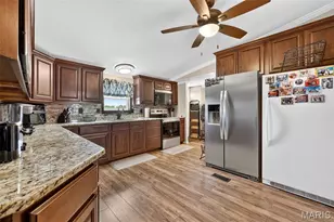 200 Fairview Dr, Winfield, MO 63389 - Photo 9