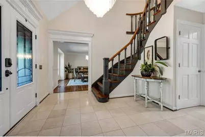 332 Ladue Lake Drive, Creve Coeur, MO 63141 - Photo 5