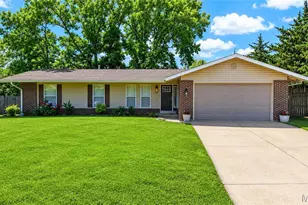 4 W Cheshire Dr, Saint Charles, MO 63303 - Photo 1