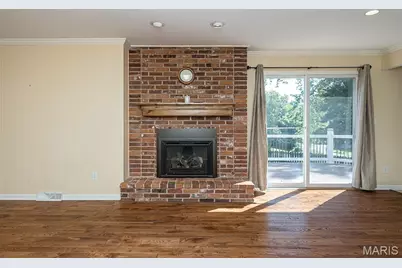 749 Chatelet Woods Drive, Saint Louis, MO 63135 - Photo 9