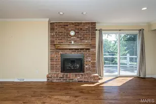 749 Chatelet Woods Dr, Saint Louis, MO 63135 - Photo 9