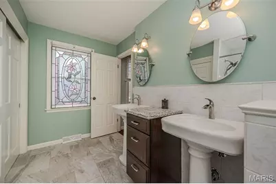 749 Chatelet Woods Drive, Saint Louis, MO 63135 - Photo 17