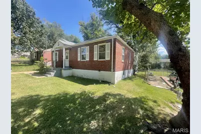 13 Saint Margaret Court, Florissant, MO 63031 - Photo 3