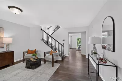 677 Vista Conn Drive, Saint Louis, MO 63125 - Photo 5