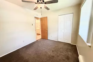 7601 Hazelcrest Dr, Hazelwood, MO 63042 - Photo 23