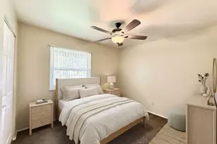7601 Hazelcrest Dr, Hazelwood, MO 63042 - Photo 21