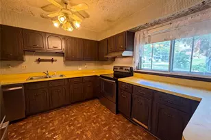 1005 S 3rd St, Festus, MO 63028 - Photo 13