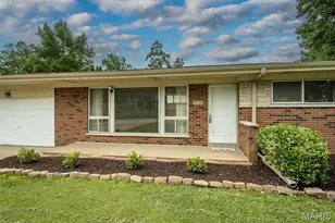 9136 Pardee Spur, Saint Louis, MO 63126 - Photo 5