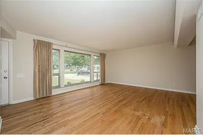 9136 Pardee Spur, Saint Louis, MO 63126 - Photo 7