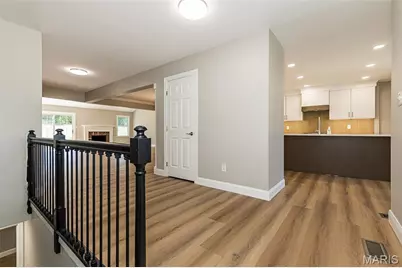 2477 Baxton Way, Chesterfield, MO 63017 - Photo 3