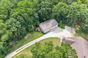 138 Royal Dr, Foley, MO 63347 - Photo 7