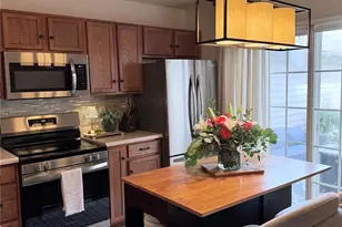 410 Montclair Tower Dr, Saint Charles, MO 63303 - Photo 9