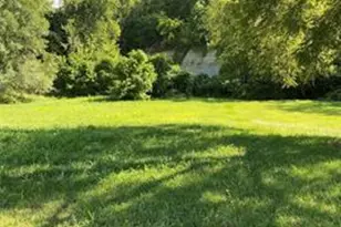 319 S Griffith St, Hannibal, MO 63401 - Photo 1