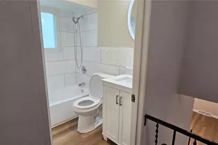 13 Floweridge Ln, Florissant, MO 63031 - Photo 7