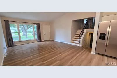 13 Floweridge Lane, Florissant, MO 63031 - Photo 5