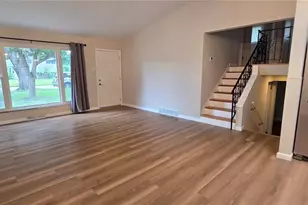 13 Floweridge Ln, Florissant, MO 63031 - Photo 5