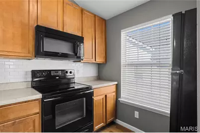 734 Saravalle Drive, Saint Peters, MO 63376 - Photo 13