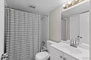 10415 Briarbend Dr, Saint Louis, MO 63146 - Photo 13